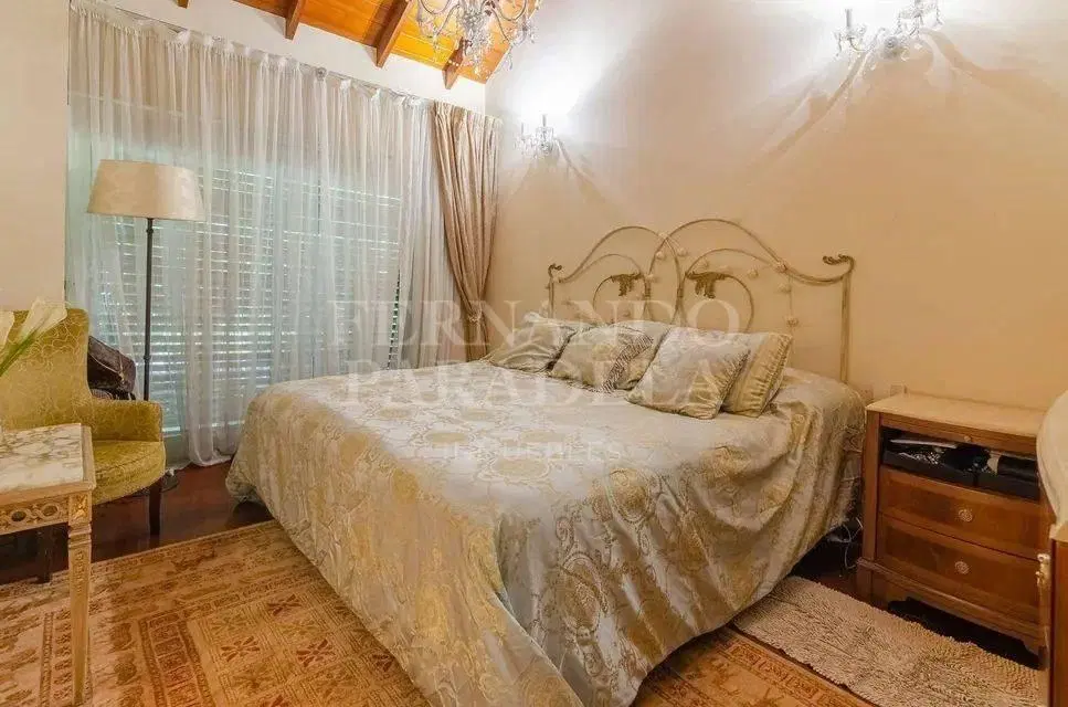 Casa en venta sobre circuito aeróbico de Parque Leloir 3