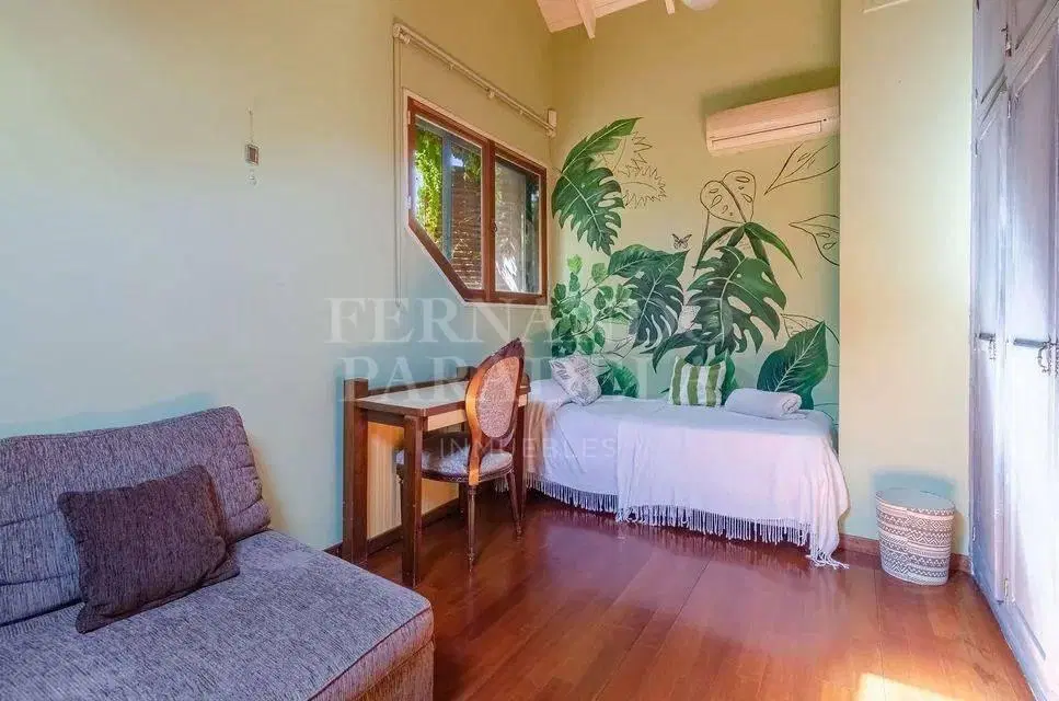 Casa en venta sobre circuito aeróbico de Parque Leloir 5