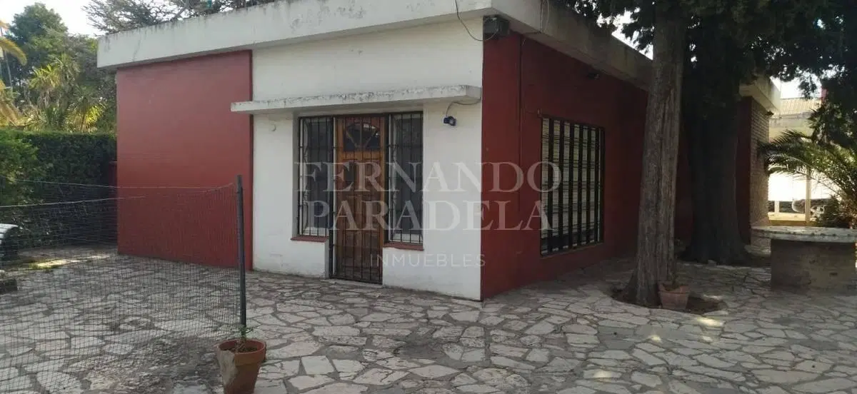 Casa en Barrio Parque Leloir 2