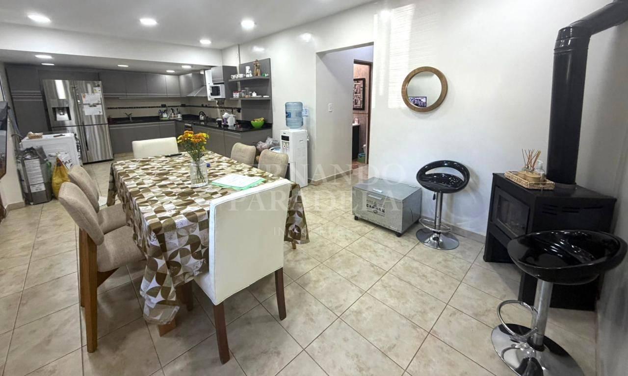 Foto de Casa en venat de 5 amb zona residencial de Moreno, imagen 3