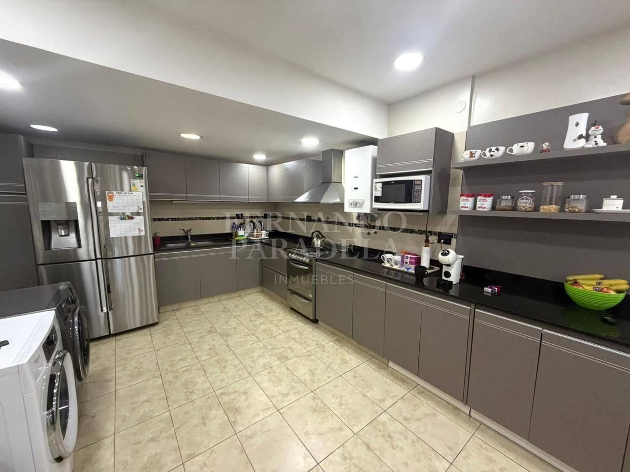 Foto de Casa en venat de 5 amb zona residencial de Moreno, imagen 1