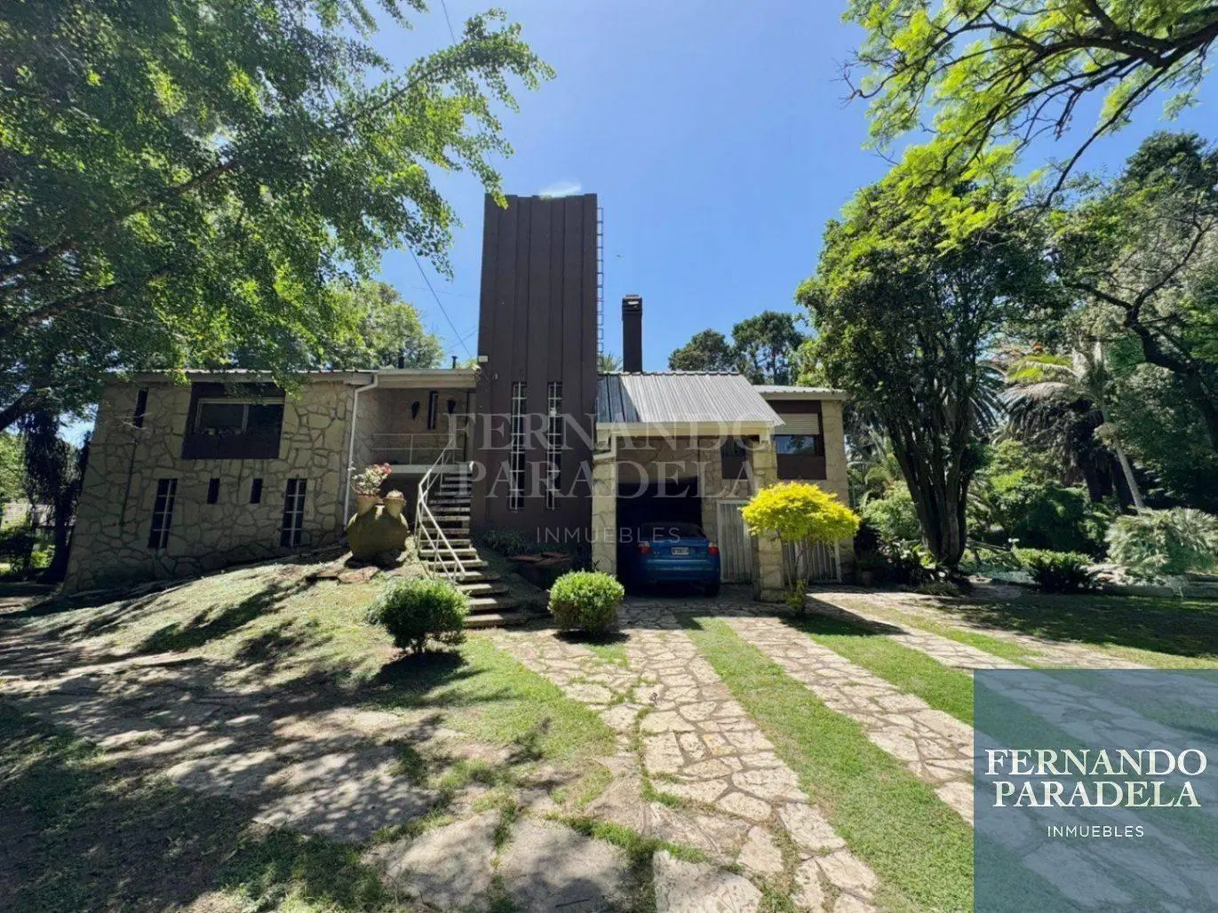 Casa en Barrio Parque Leloir 1