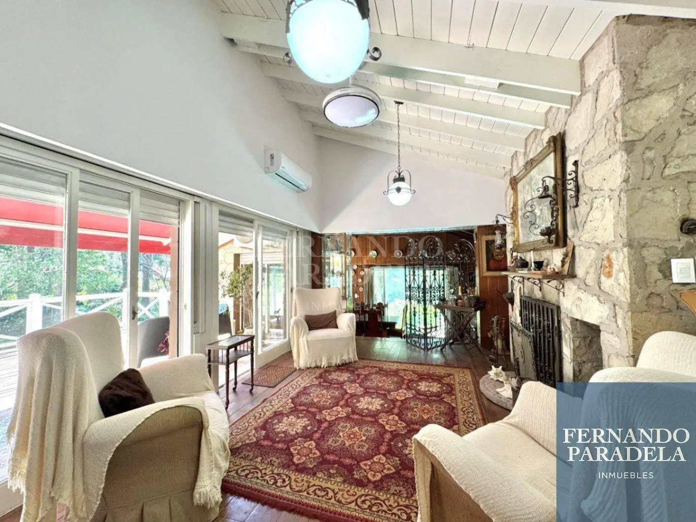 Casa en Barrio Parque Leloir 4