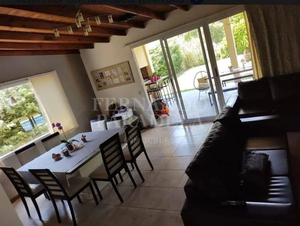 Casa en Barrio Altos del Sol 3