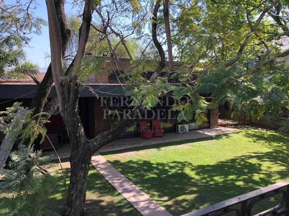 Propiedad comercial a mts de Colectora 5