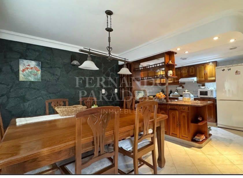 Foto de Casa 5 ambientes en venta Parque Leloir - V. Udaondo, imagen 1