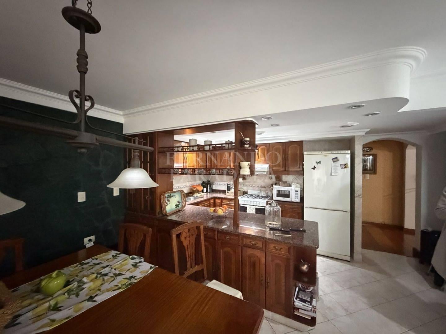 Foto de Casa 5 ambientes en venta Parque Leloir - V. Udaondo, imagen 2