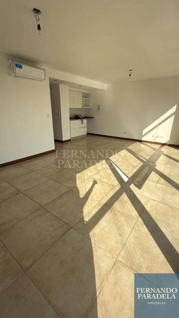 Foto de Monoambiente zona tribunales Morón - Apto profesional, imagen 1