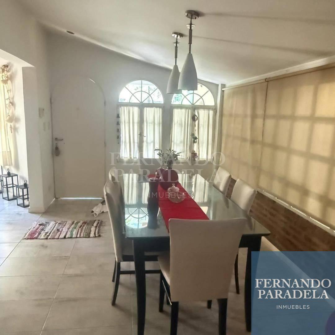 Foto de Chalet de 5 amb en Parque Leloir, imagen 2
