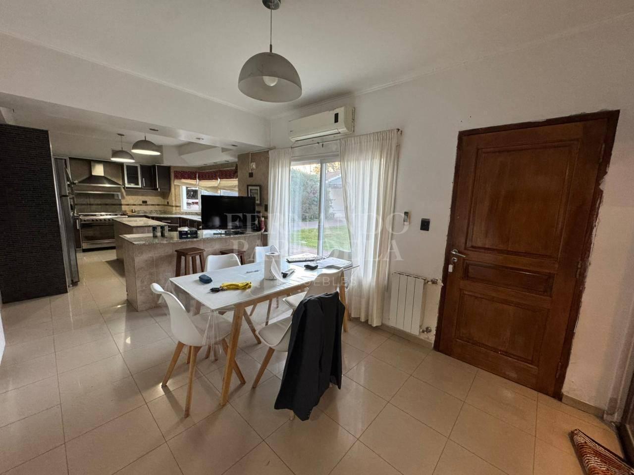 Foto de Casa 6 ambientes en Parque Leloir, imagen 4