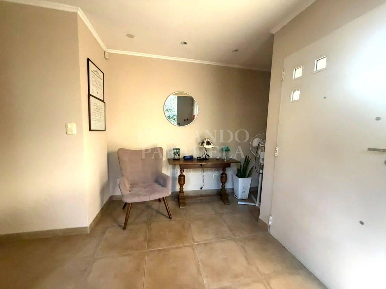 Foto de Casa de 4 amb en venta en Parque Leloir, imagen 4