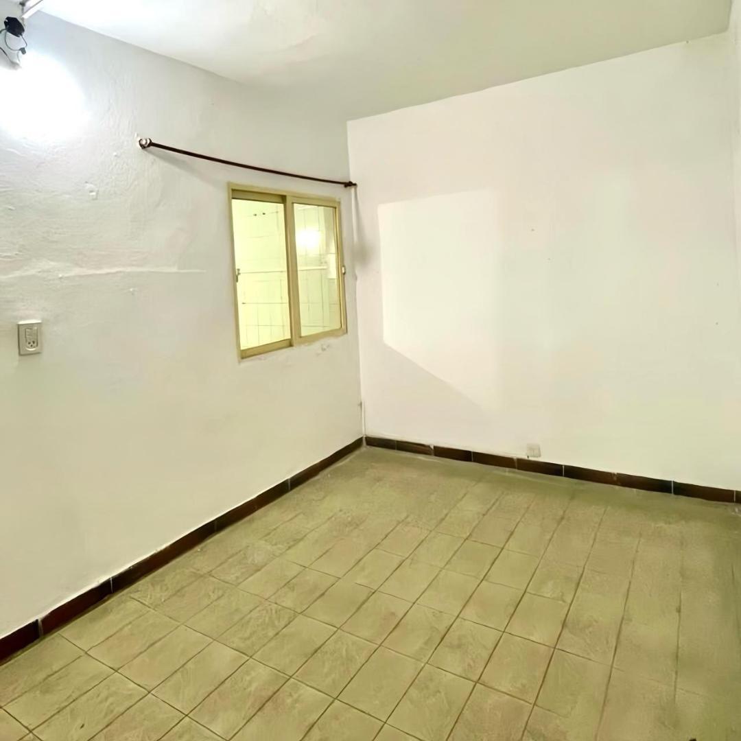 Foto de PH 3 AMBIENTES EN VENTA - EXCELENTE UBICACIÓN -SIN EXPENSAS - L.ZAMORA, imagen 2