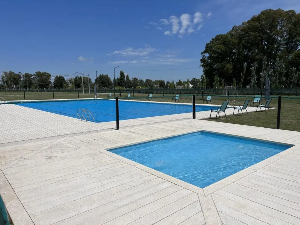 Venta Lote 861 m² en Barrio Fincas Joven San Vicente - Excepcional Ubicación en el Barrio 3