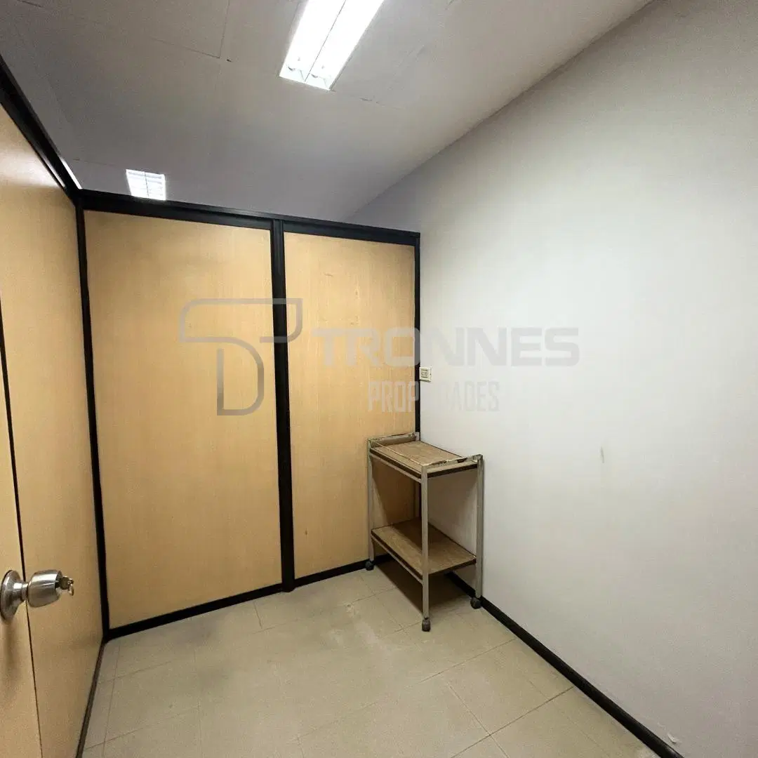 Casa 4/5 Ambientes En Venta Sobre Av Alsina Lomas De Zamora - Lote 9.52 X 31 M 2