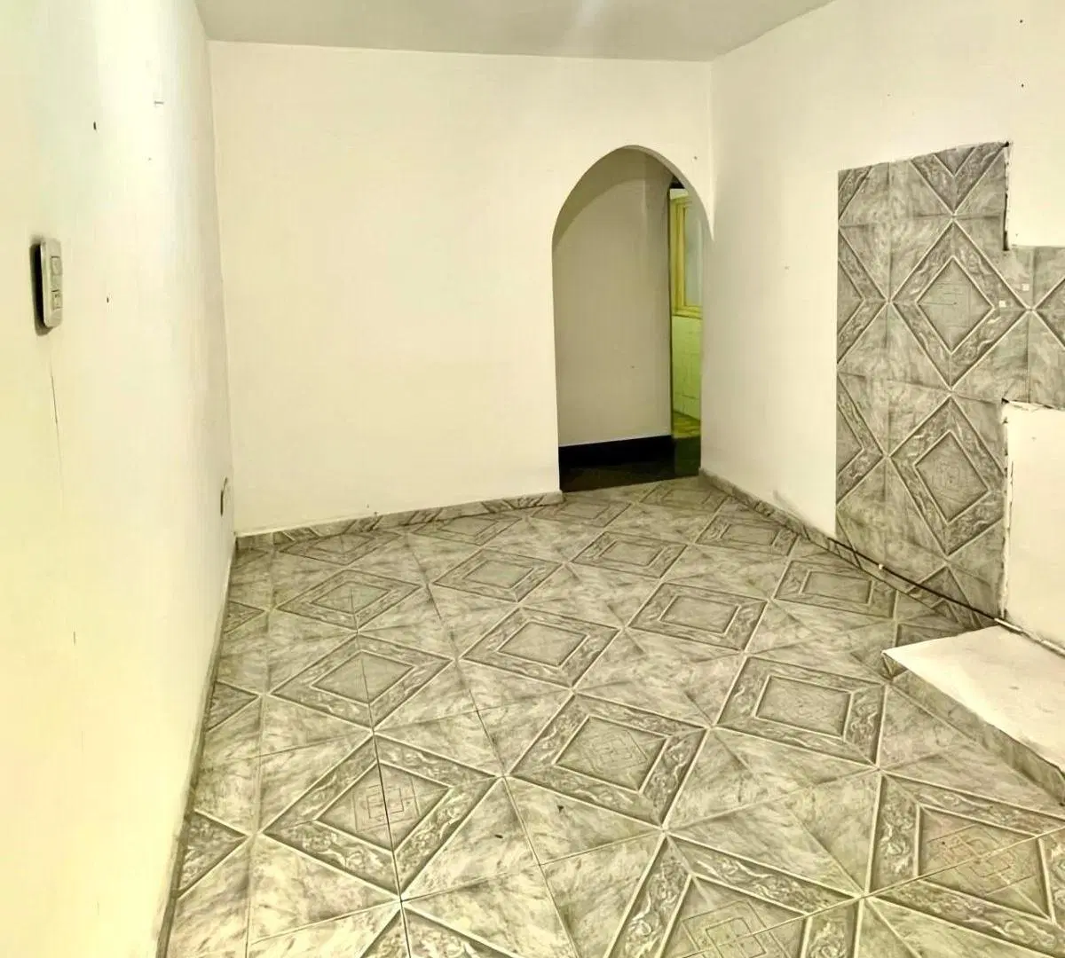 PH 3 Ambientes en Venta - Excelente Ubicación sobre Avenida - Sin Expensas - L. Zamora 2
