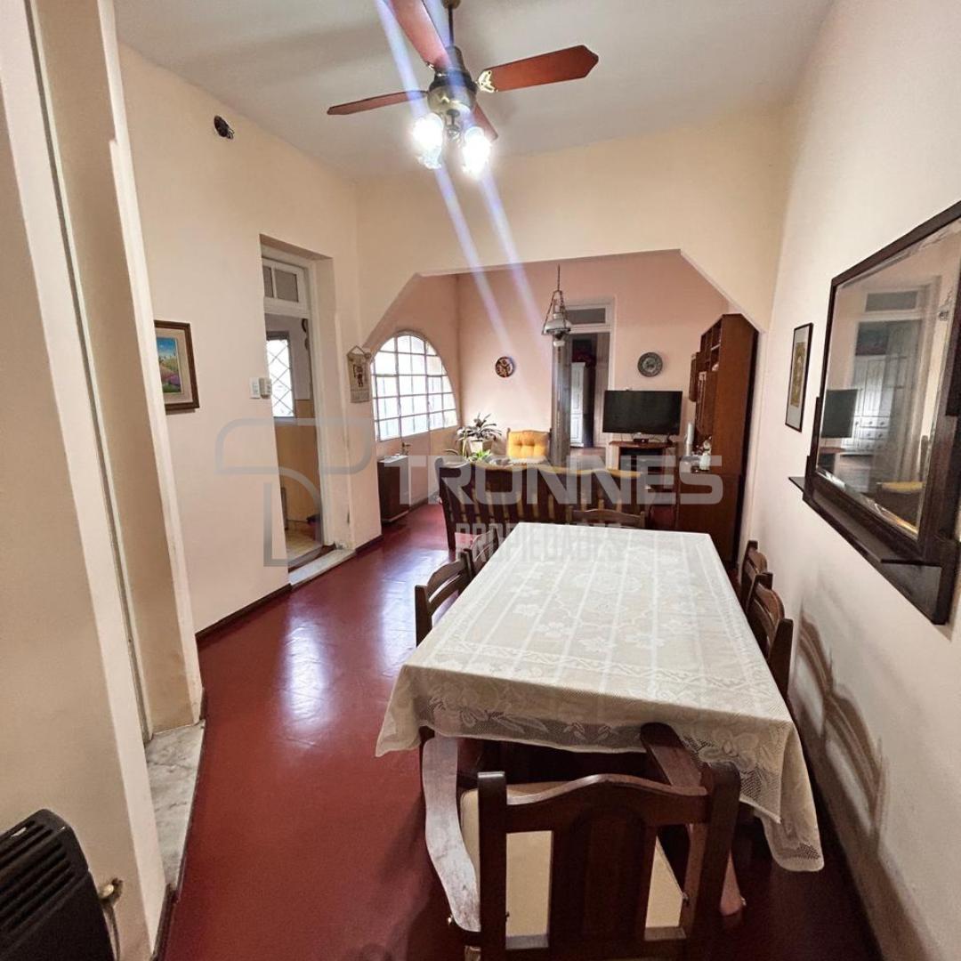 Foto de Venta Casa 4 Ambientes con Garaje + Depto 2 Ambientes fondo, imagen 4