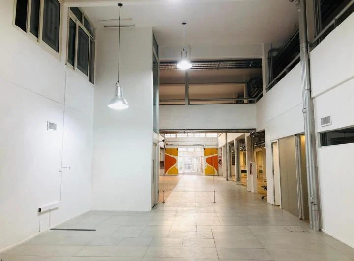 Foto de EDIFICIO DE OFICINAS EN BLOCK 1.960 M2, imagen 3