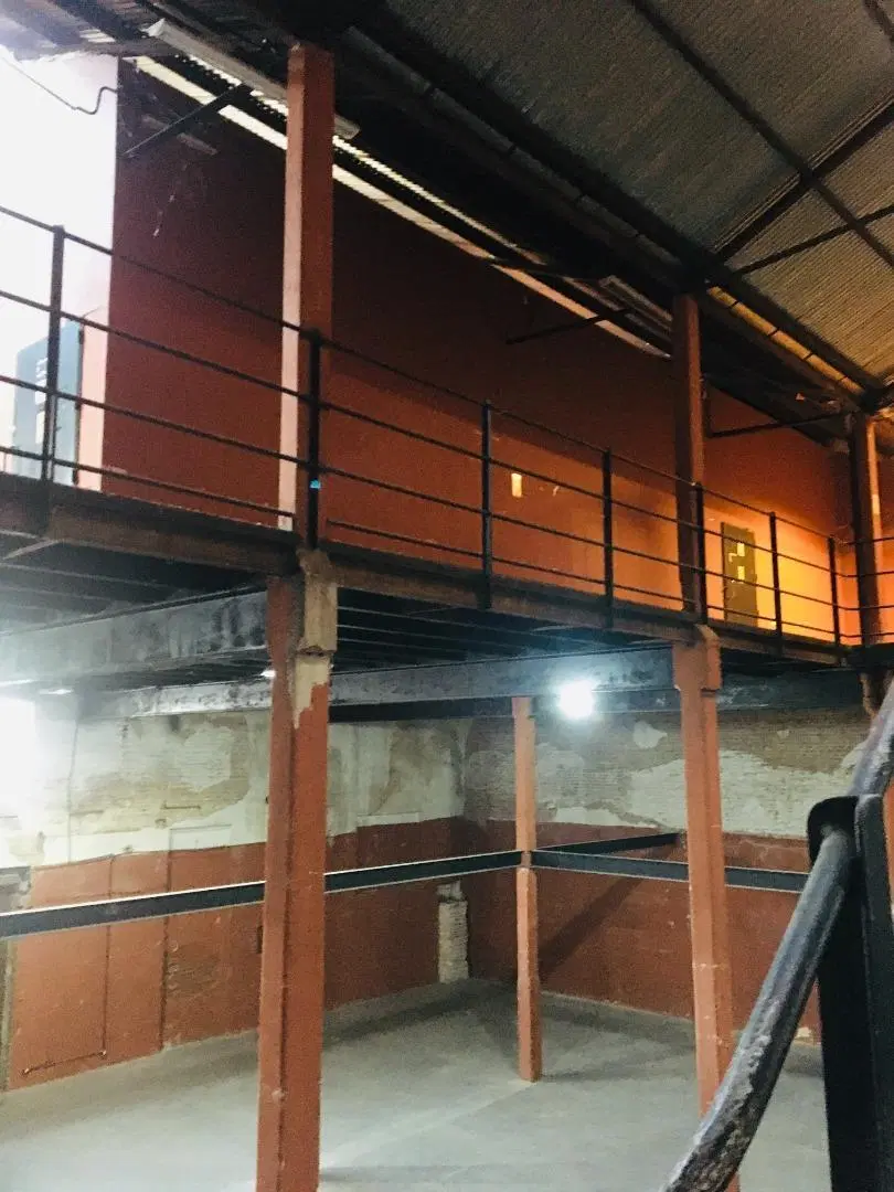 GALPON - DEPOSITO 1700 M2 VENEZUELA 2587 4