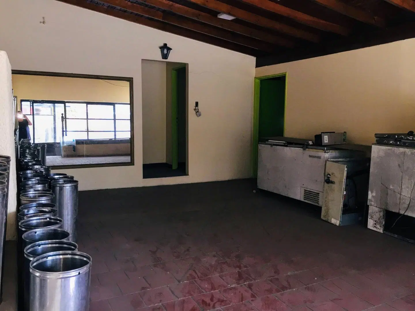 LOCAL DE 310 M2 AV JUAN B. JUSTO 4350 3