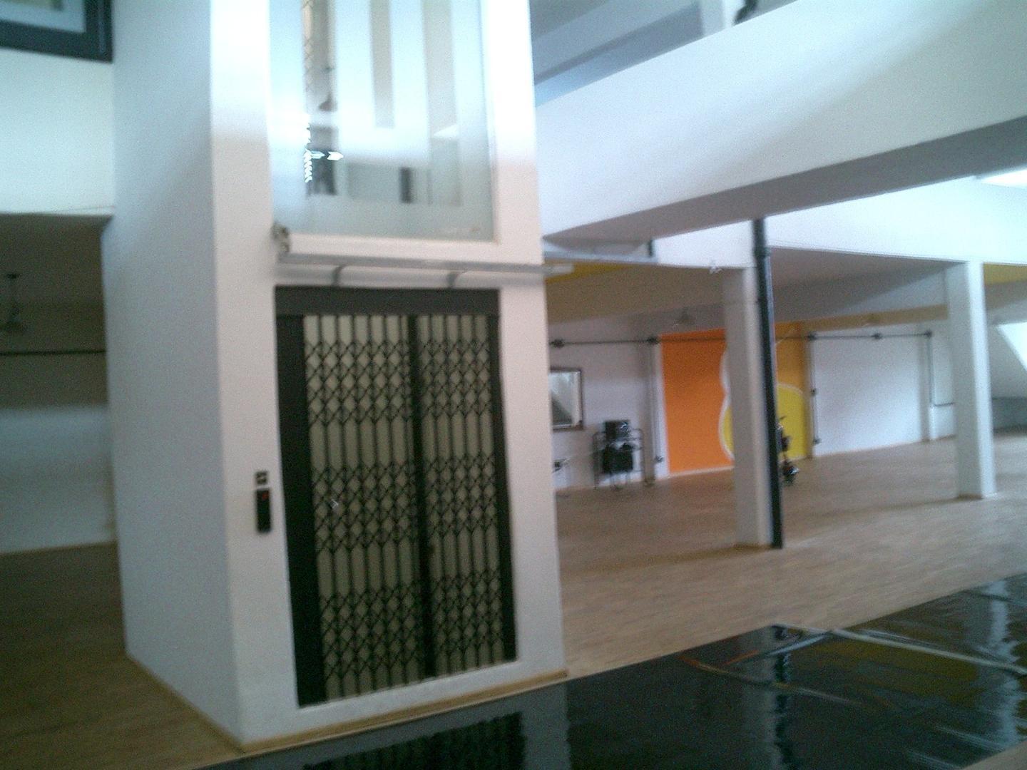 Foto de EDIFICIO DE OFICINAS EN BLOCK 1960 m², imagen 5