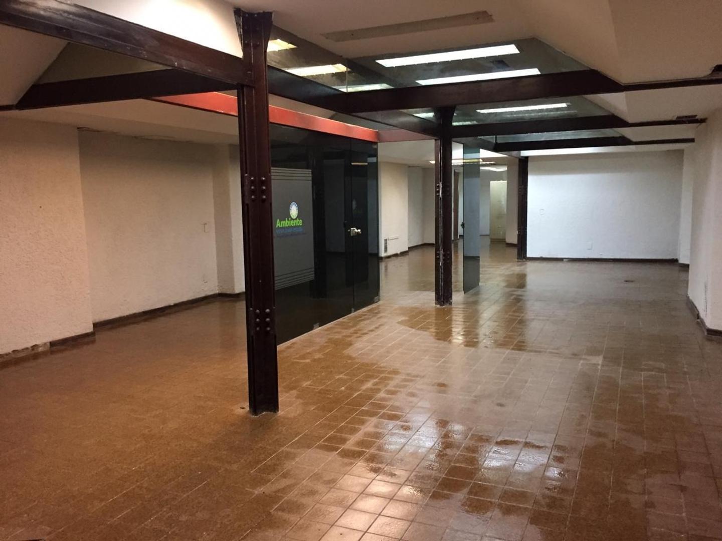 Foto de 821 m2 LOCAL COMERCIAL- RECONQUISTA 557, imagen 3