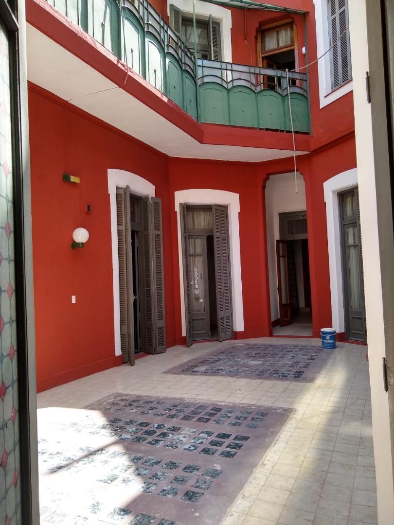 Foto de 1800 M2 - CASA CON ESTILO COLONIAL - SALTA 238, imagen 3