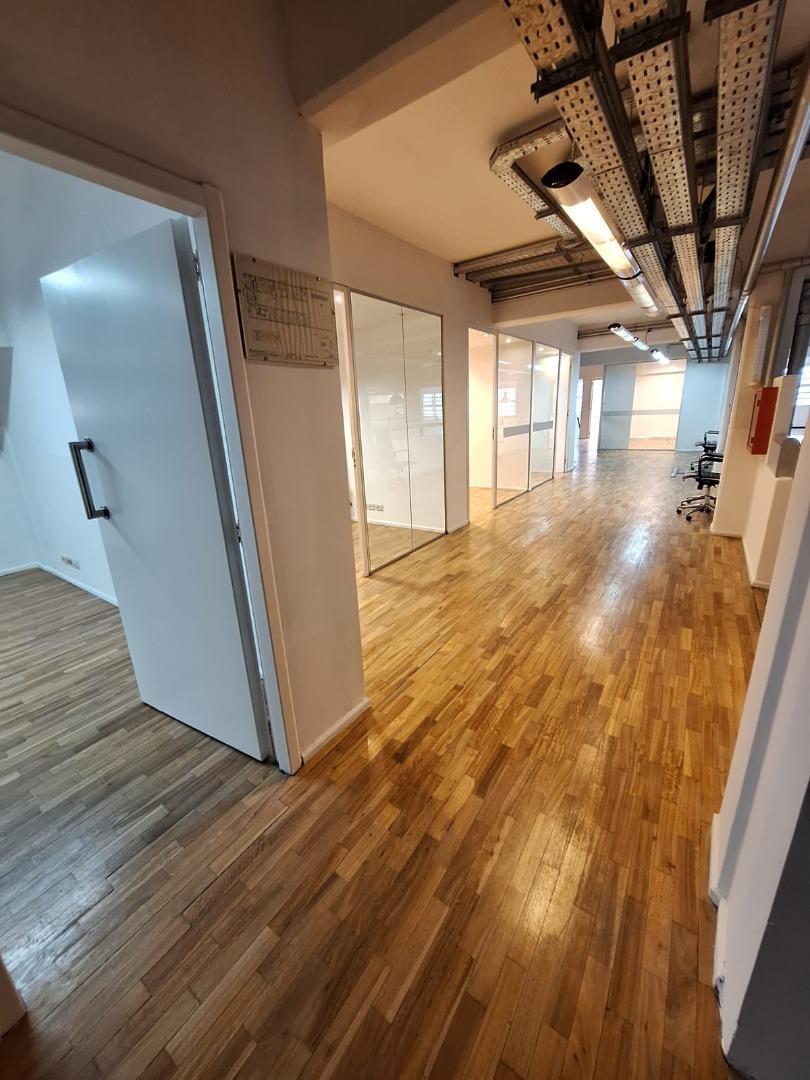 Foto de 450 M2 + 140 M2 de Terraza - OFICINAS CORPORATIVAS- BELGRANO, imagen 2