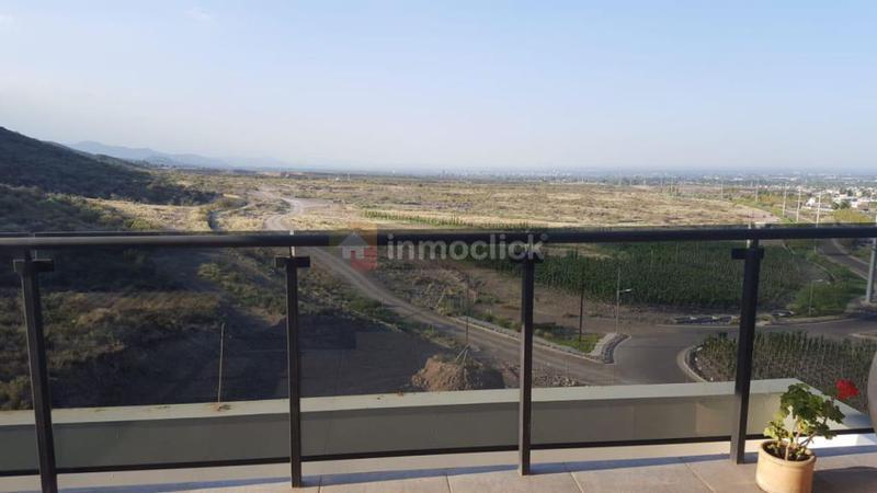 Departamento Categoría en Edificio Las Lomas en Palmares Valley, Mendoza 2