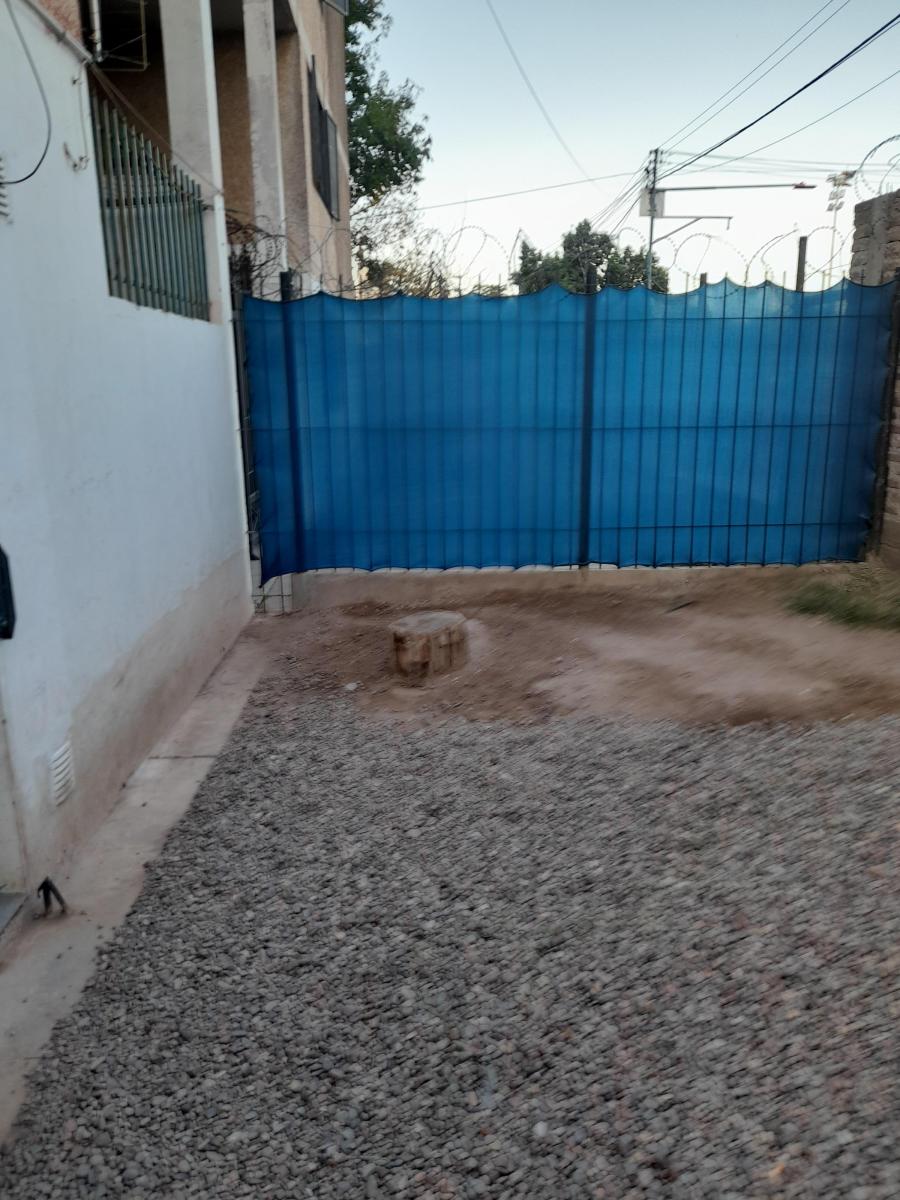 Departamento 3 Dorm. con Patio 4