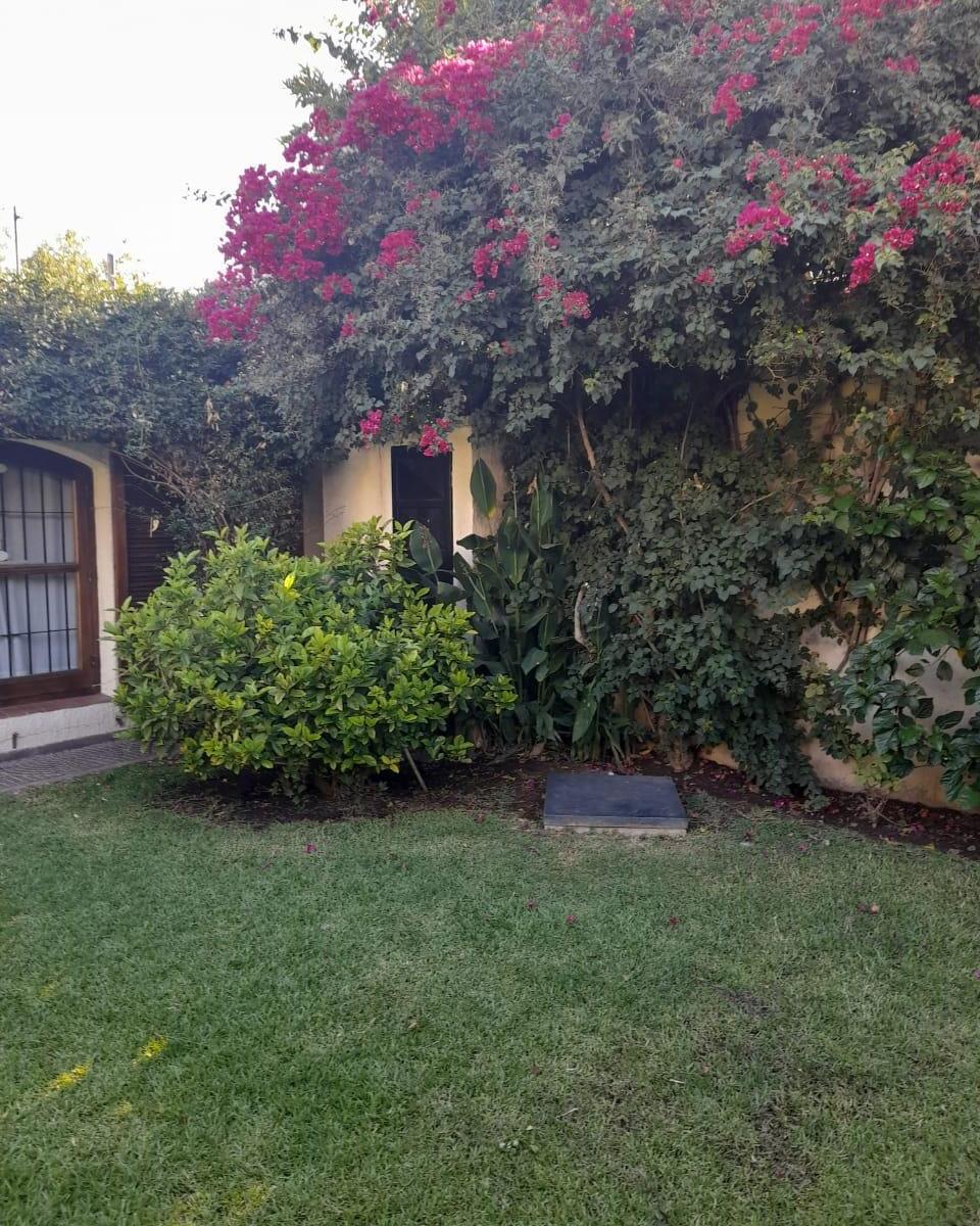 Casa 4 Dorm., 5 Baños, Cochera, Piscina y Quincho 3