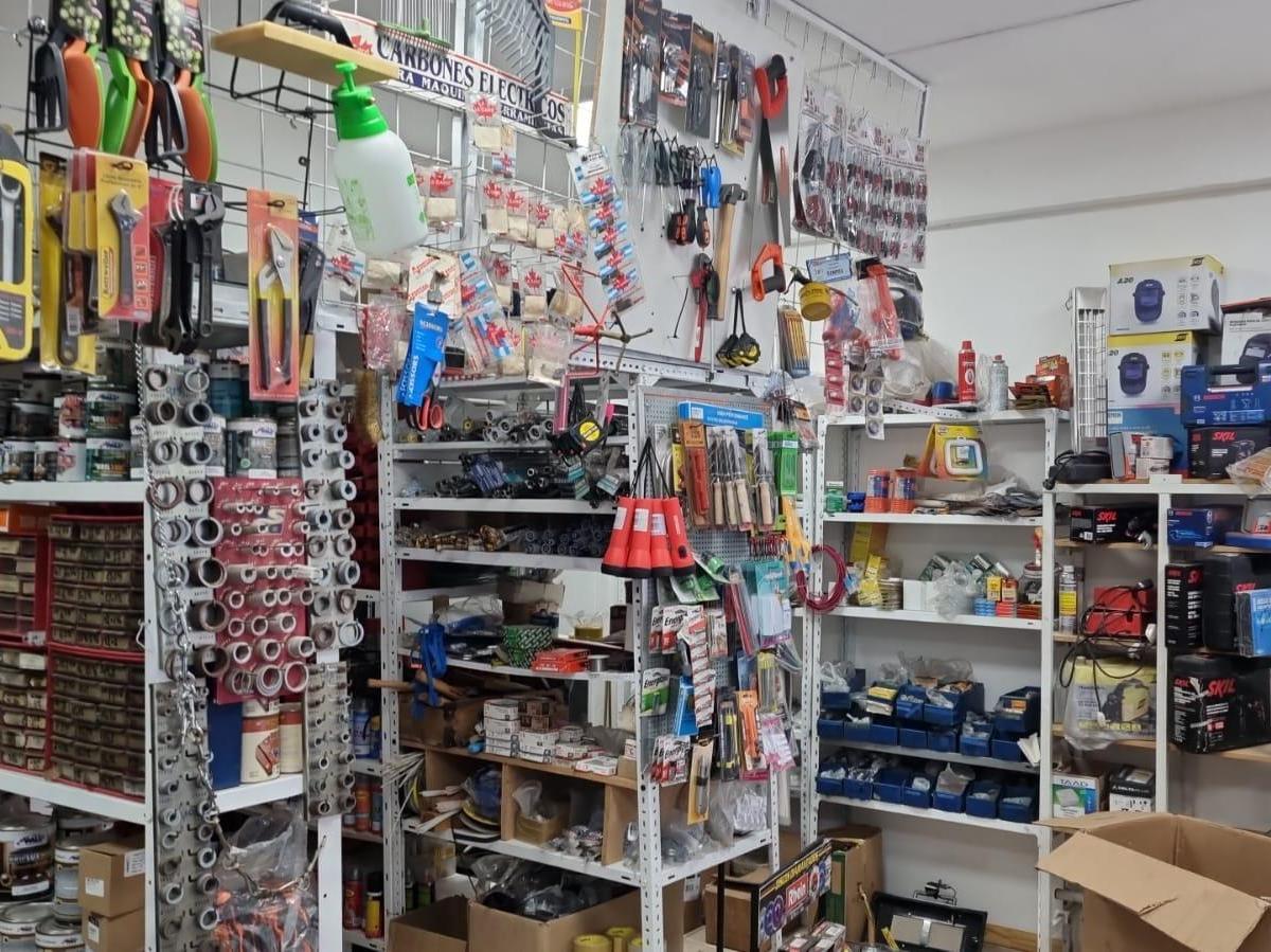 Fondo de Comercio Ferretería, Pinturería, Cerrajería y Pet Shop 3
