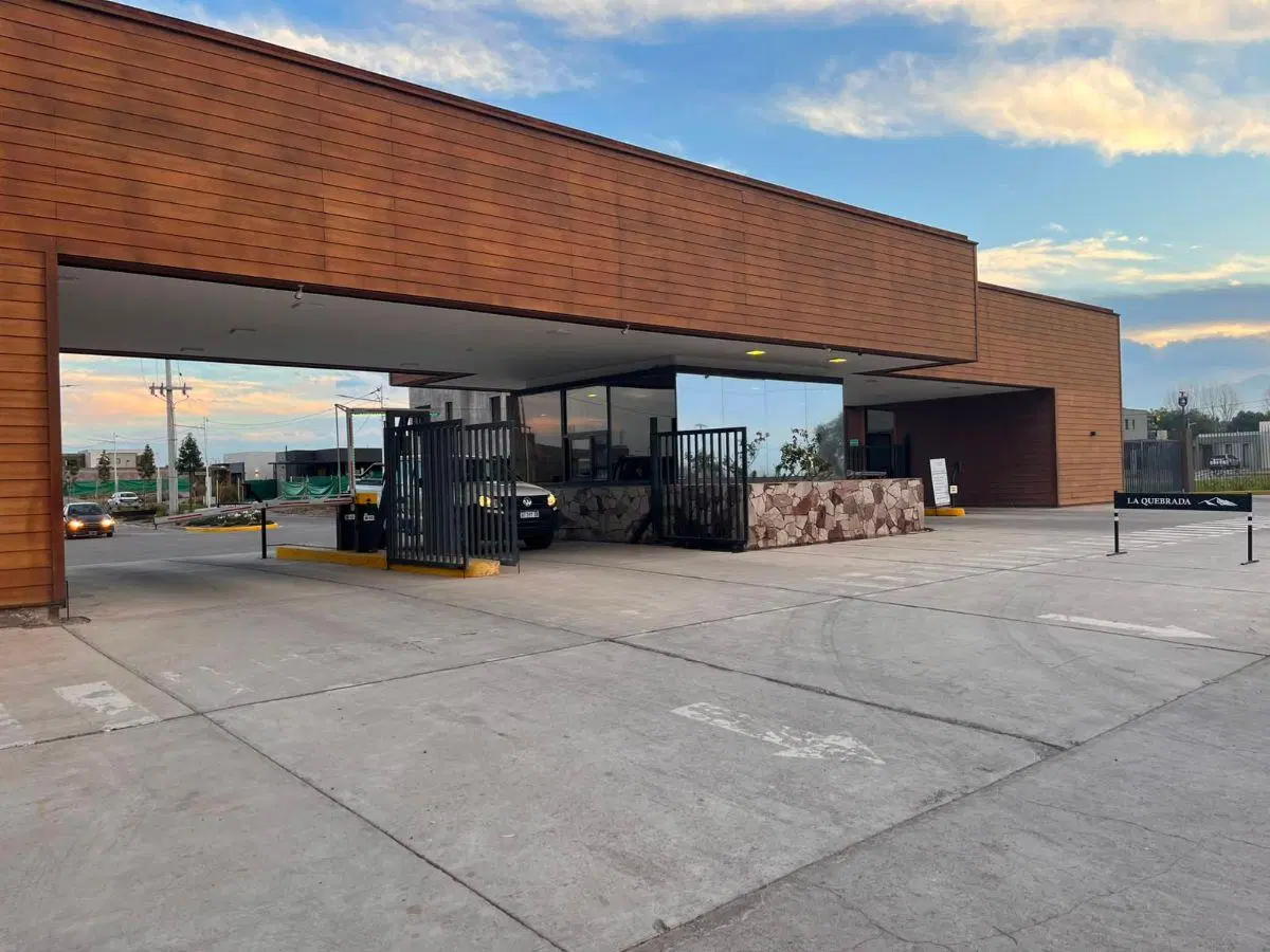 Terreno de 500 m2 en venta en La Quebrada 3