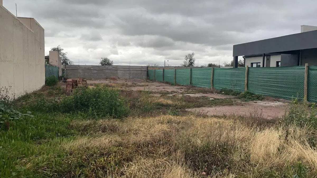 Terreno de 500 m² en venta en Alba de Tanqay con vigilancia 2