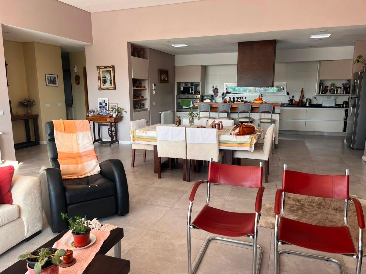 Foto de Casa de 1000 m² con 2 dormitorios en venta en Chacras de Coria, imagen 2