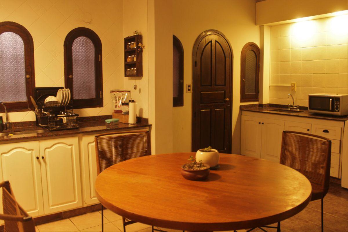 Foto de CASA FAMILIAR EN VENTA 4 DORMITORIOS, imagen 4