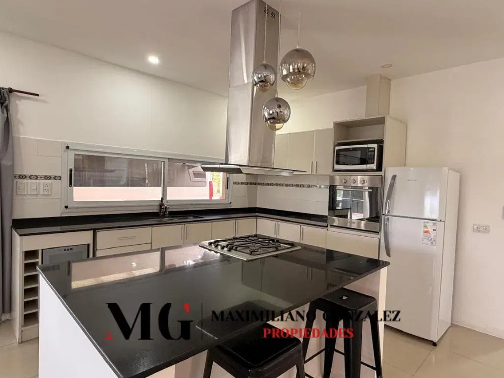 Casa venta y alquiler - Lomas de Petion 5