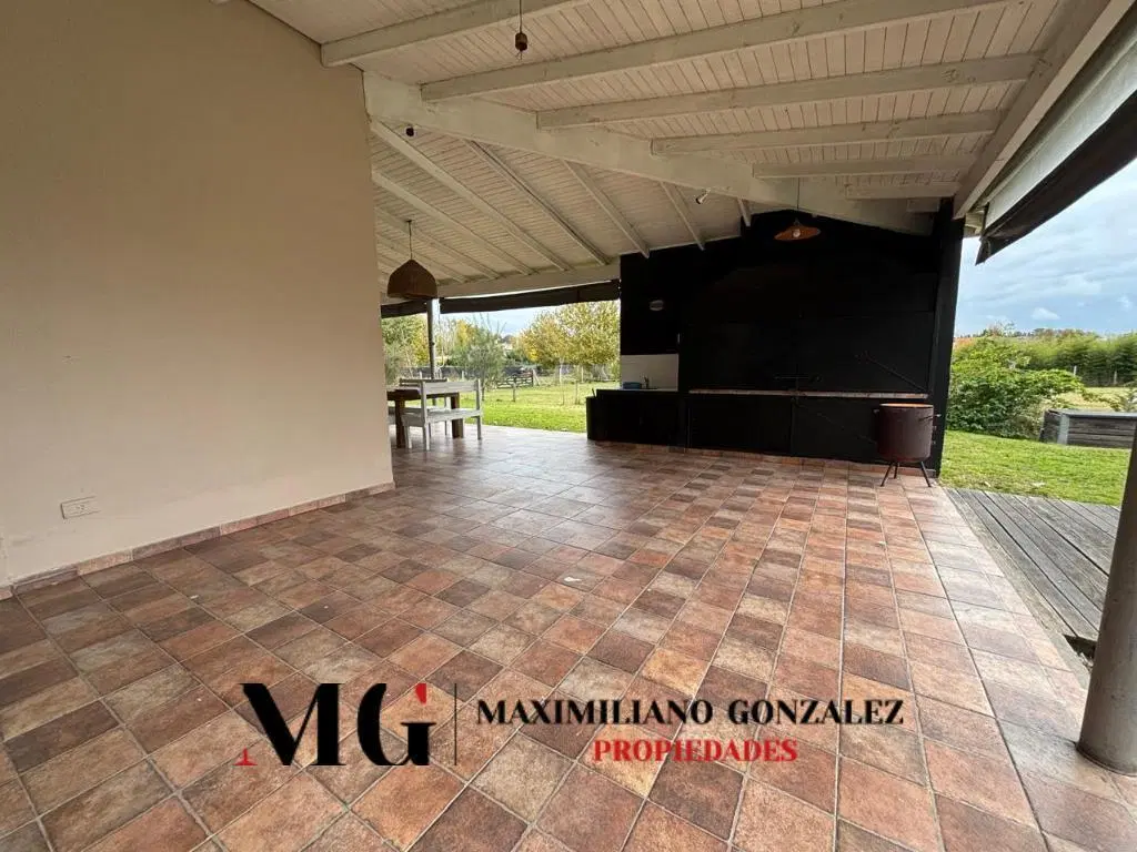 Casa venta y alquiler - Lomas de Petion 2