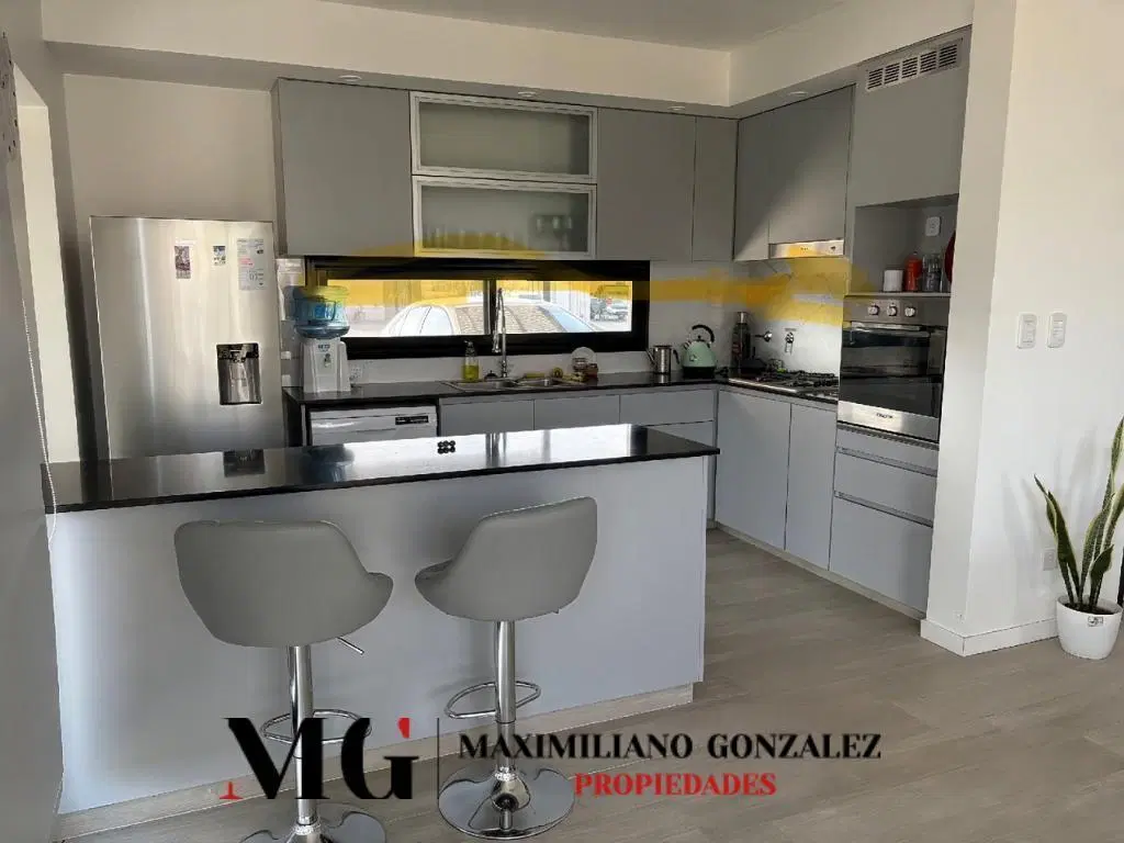 Casa venta y alquiler - Echeverria del Lago 2