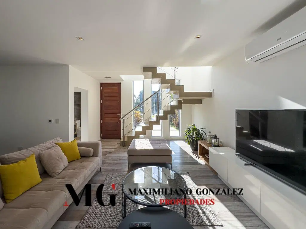 Casa en alquiler, 5 ambientes - Terralagos, Canning 3