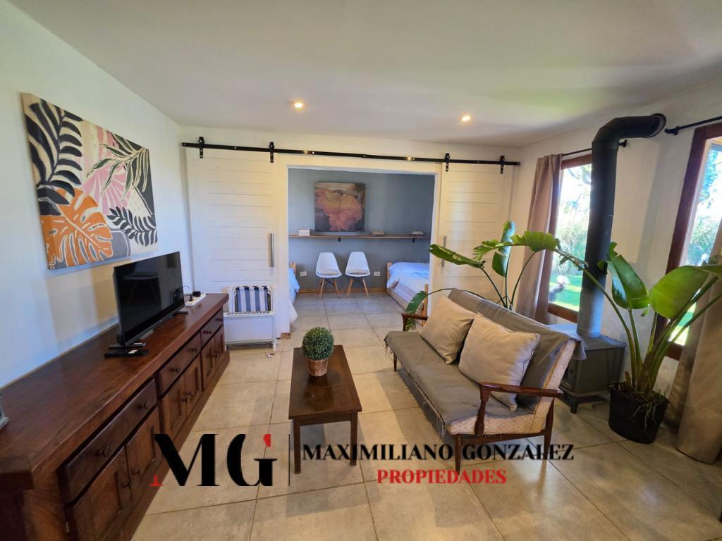 Foto de Casa alquiler - Alejandro Petion, imagen 2