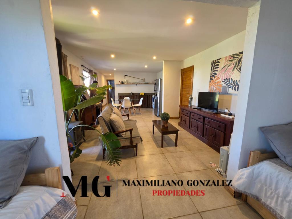 Foto de Casa alquiler - Alejandro Petion, imagen 2