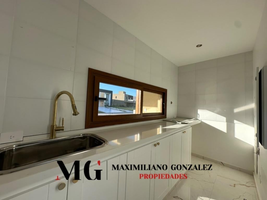 Foto de Casa venta 6 ambientes - Terralagos, imagen 4