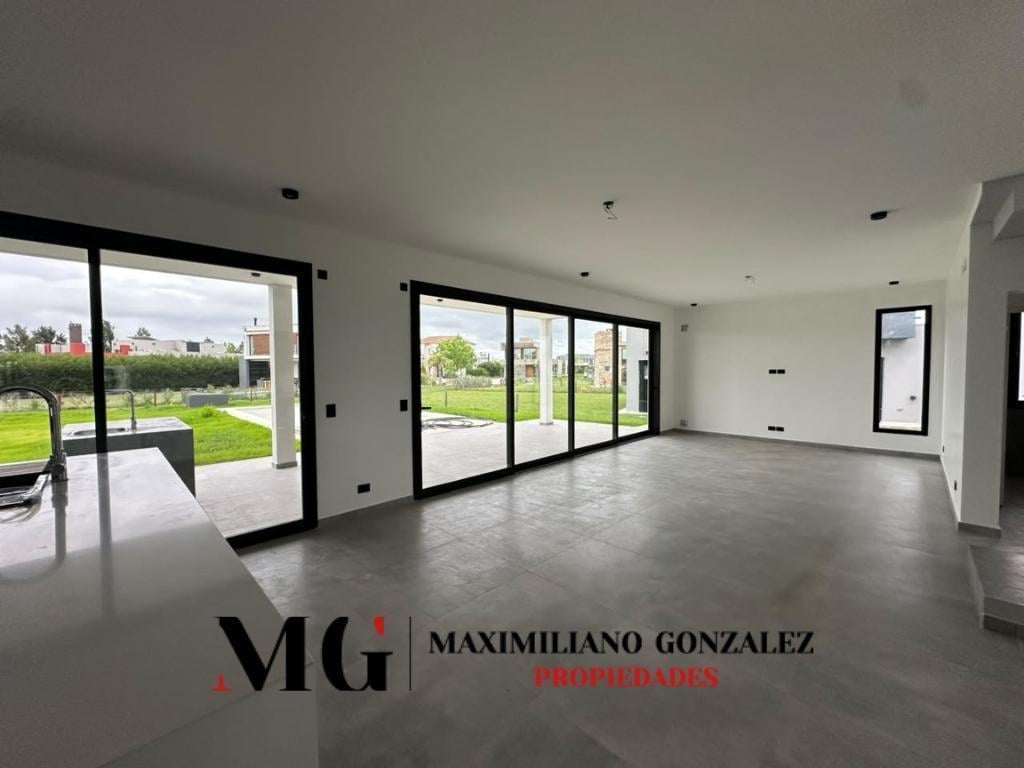 Foto de Casa en venta - Terralagos, Canning, imagen 2