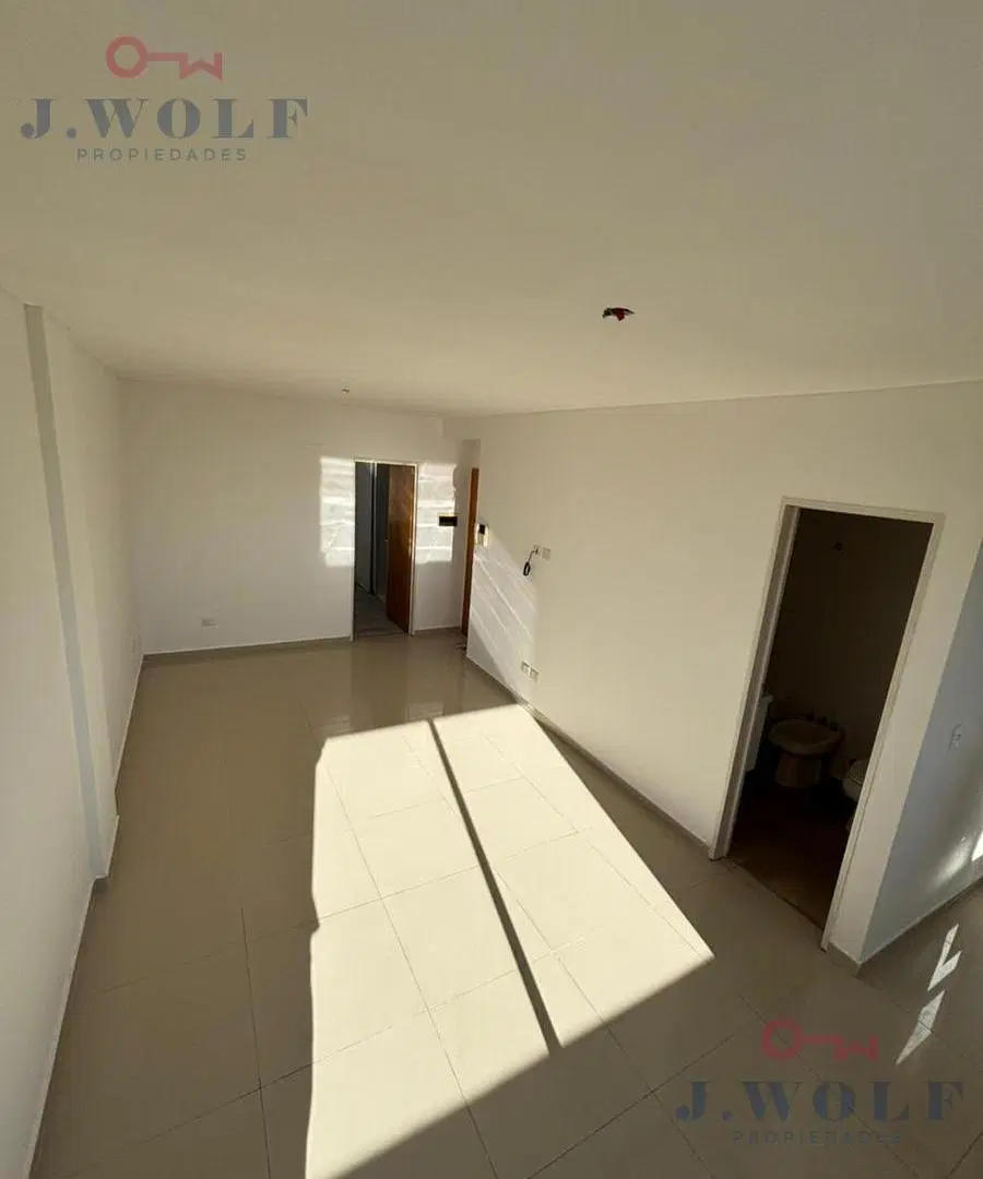 Departamento en Jose León Suarez 2
