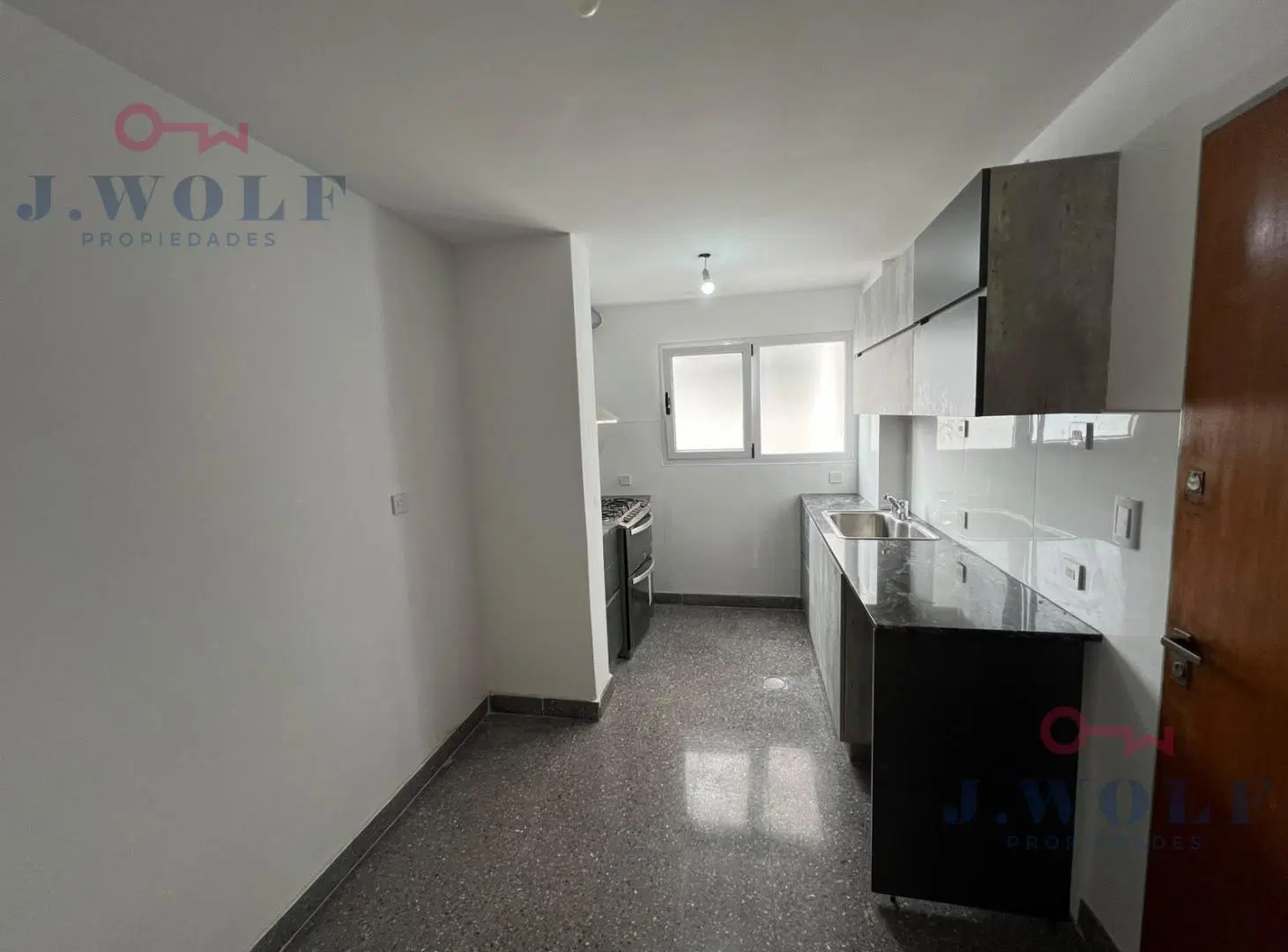 Excelente Departamento en General San Martin 4 Amb. con cochera 4