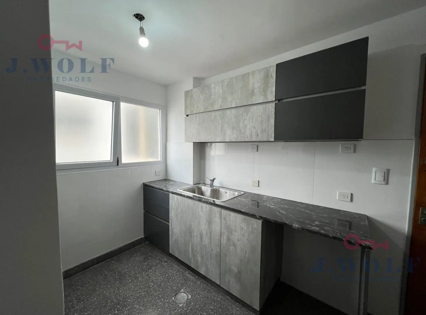 Excelente Departamento en General San Martin 4 Amb. con cochera 1