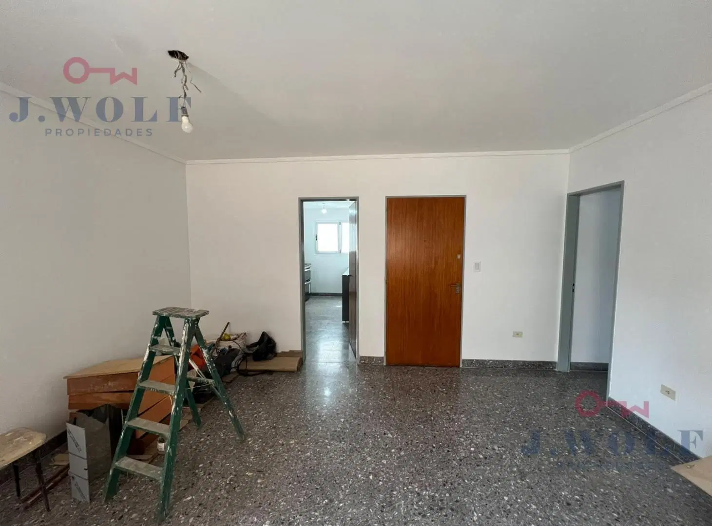 Excelente Departamento en General San Martin 4 Amb. con cochera 2