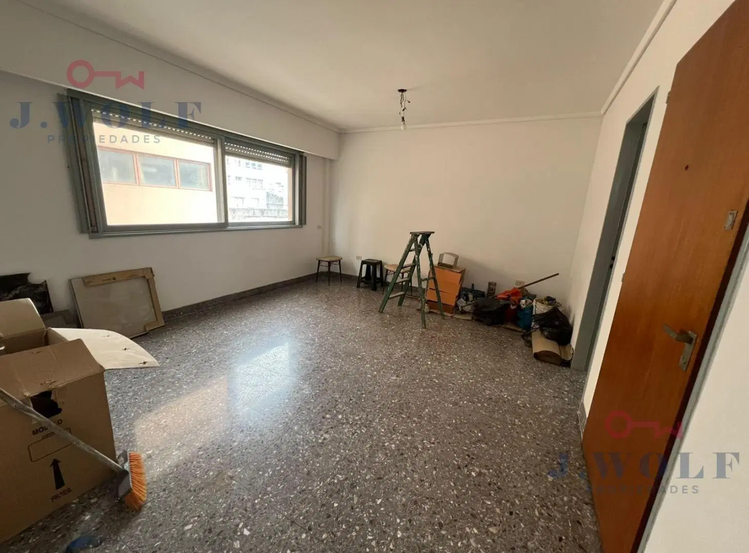 Excelente Departamento en General San Martin 4 Amb. con cochera 5