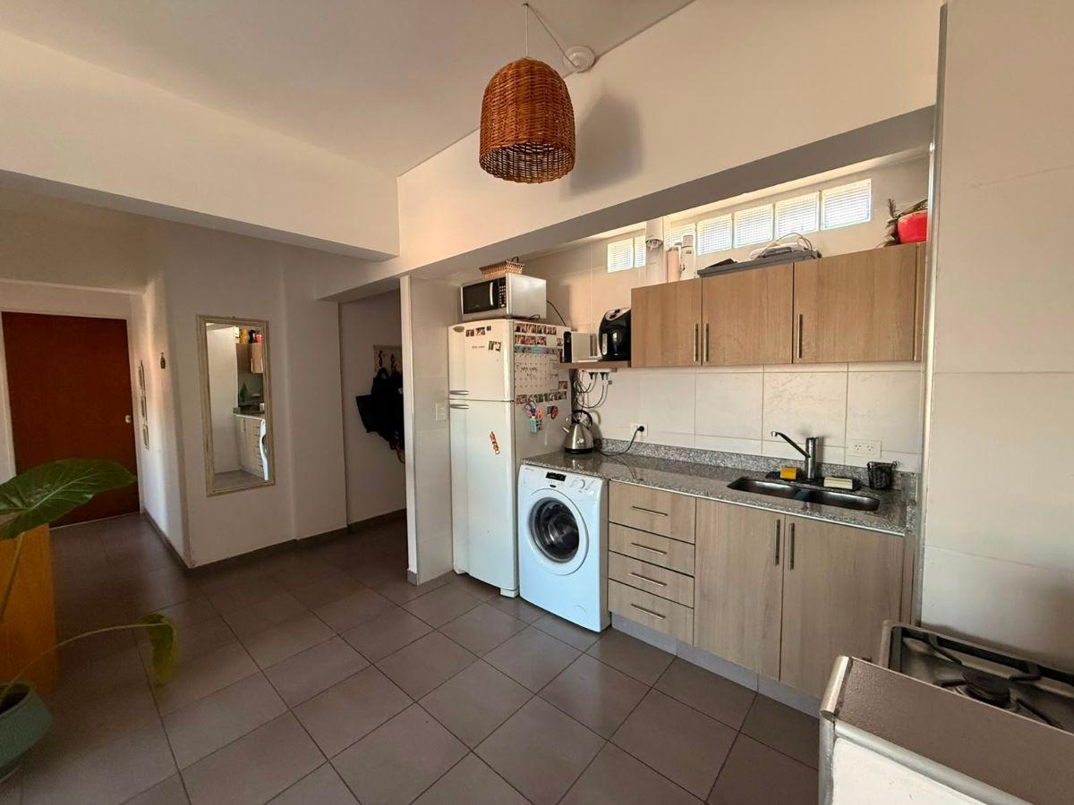 Foto de VENTA DEPARTAMENTO 3 AMBIENTES COCHERA FIJA VILLA ORTUZAR, imagen 3