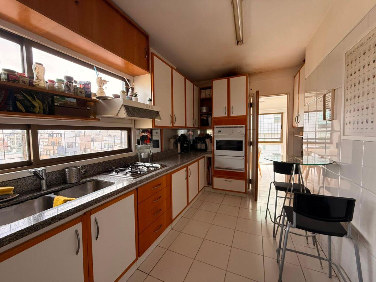 Foto de Alquiler Departamento 4 Ambientes C/ Dependencia Cochera y Baulera Núñez, imagen 5